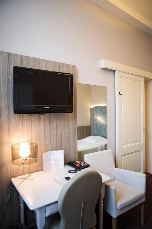 Hotel Elzenveld Antwerp Room photo