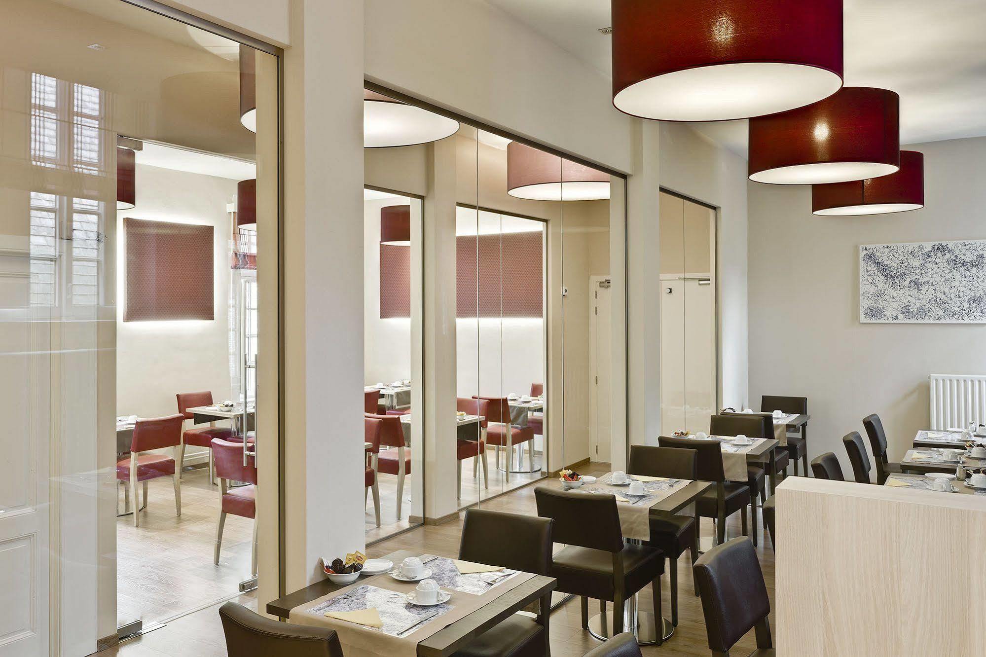 Hotel Elzenveld Antwerp Exterior photo